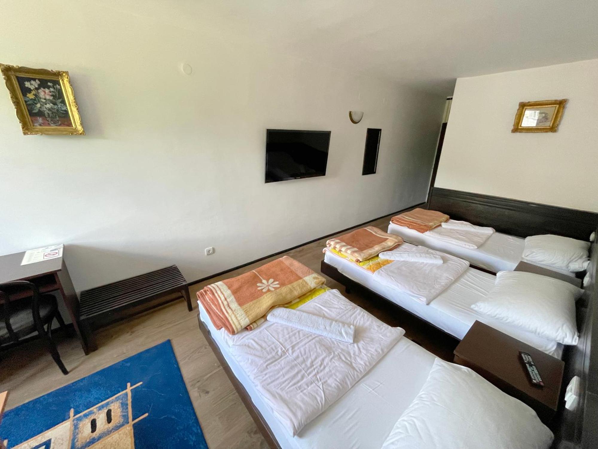 Hotel Komovi Andrijevica Стая снимка